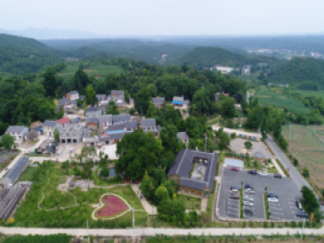 鄉村綠化美化：湖北南莊新村